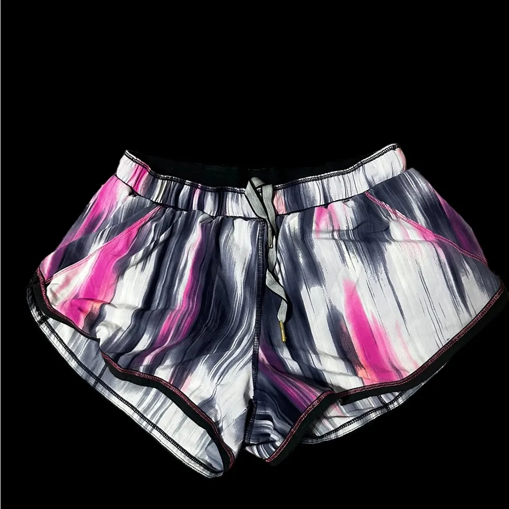 Lululemon roll down mirage shorts - Image 2