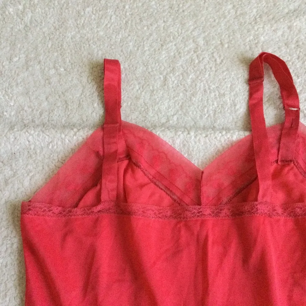 Vintage Coral Lace Chiffon Trim Embroidered Flowers Full Slip Nightgown (Small?) Size undefined - Image 6