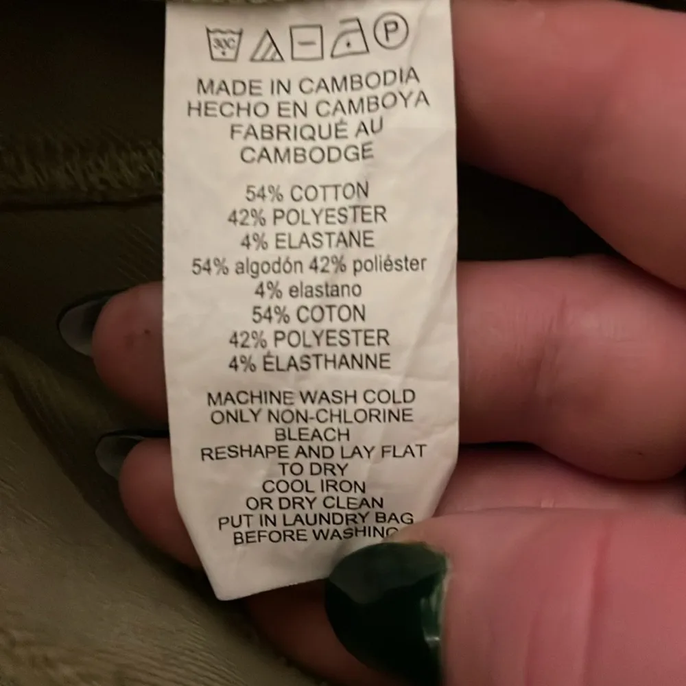 MICHAEL KORS Olive Cropped Pants Women XL Lace Grommets Pointe Knit Chic Trouser - Image 14