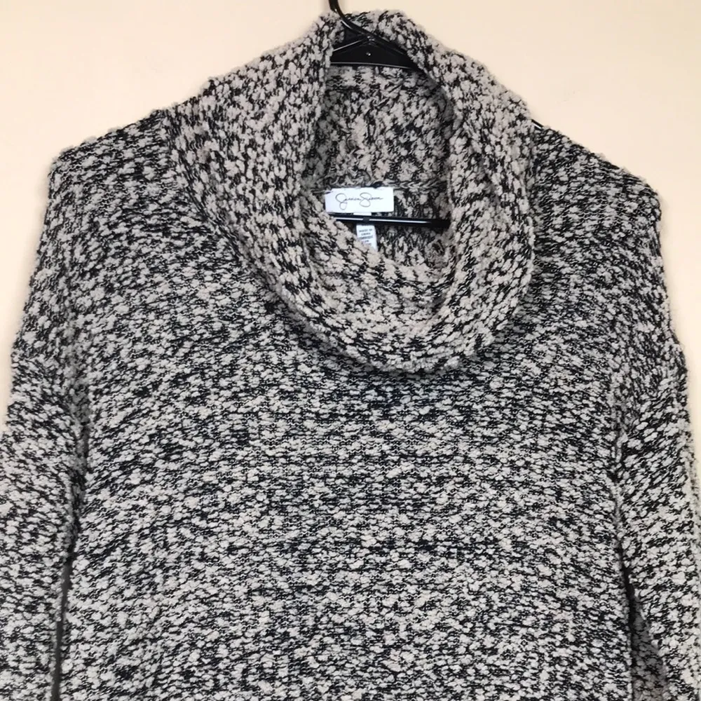 Jessica Simpson Women’s Textured Knit Beige Black Cowl Neck Long Sleeve Sweater - Image 2