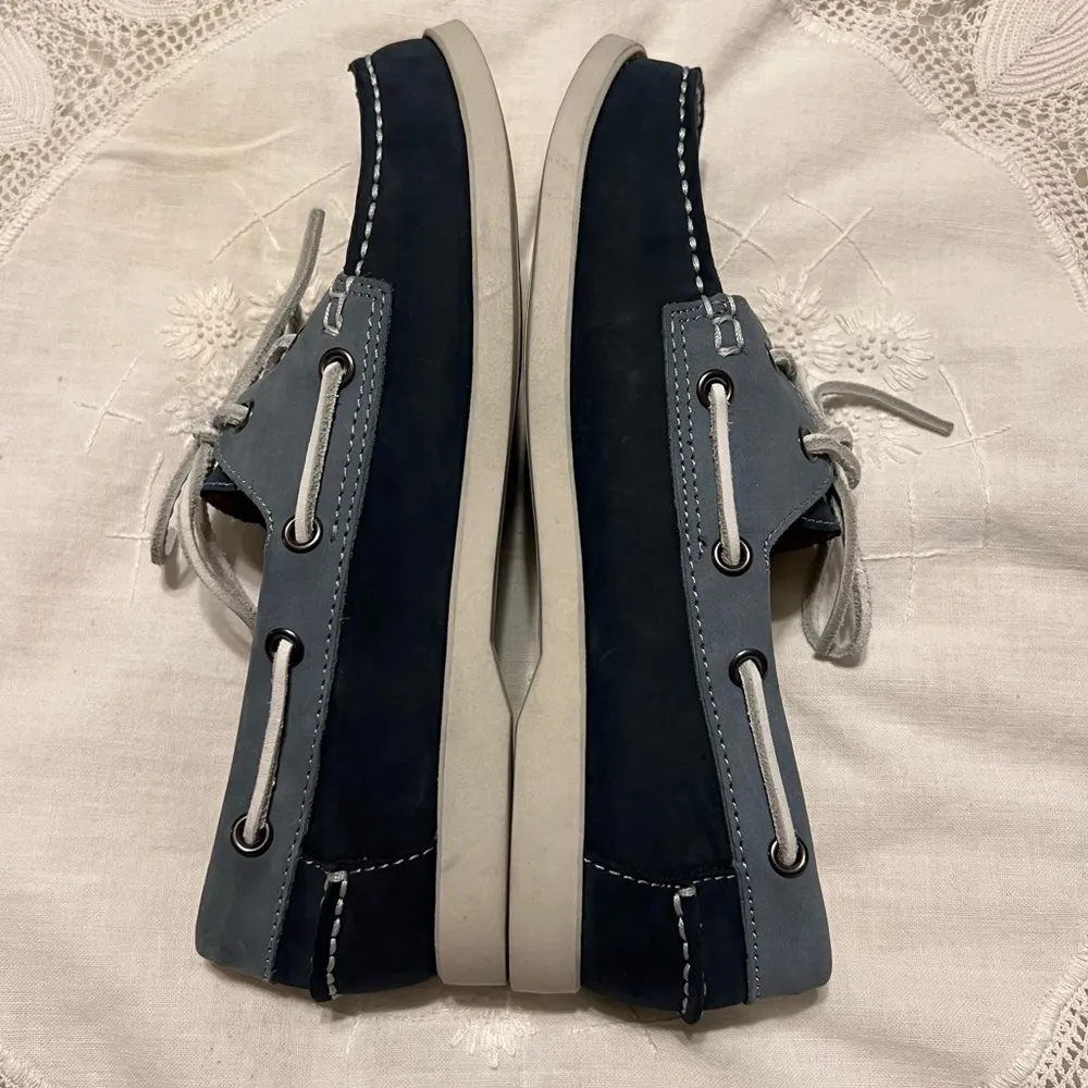 White Mountain Leather Boat Shoes Woman’s Size 7.5 Leather laces Preppy Blue - Image 8