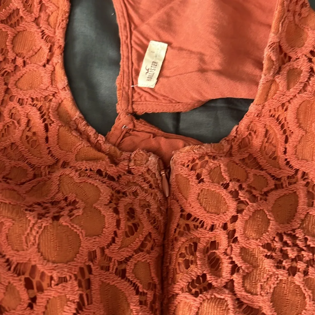 Hollister Crochet/Lace Romper Orange Size Small - Image 8