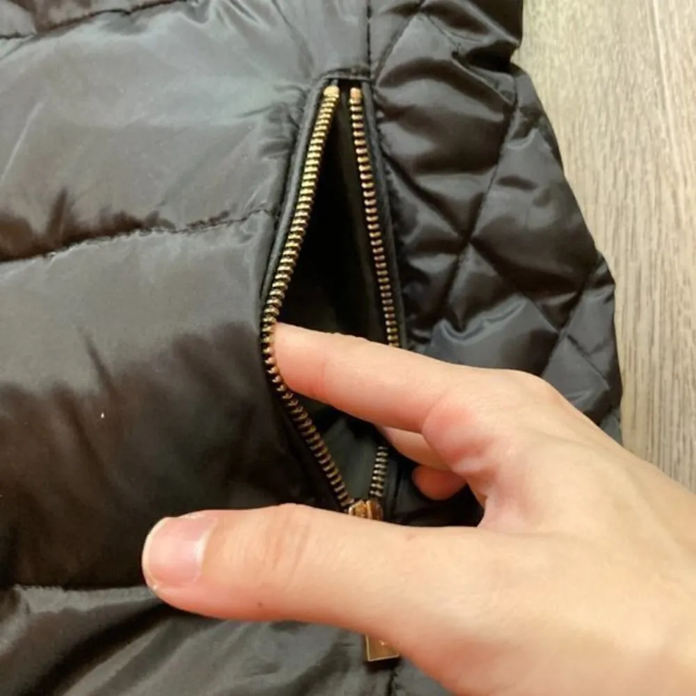 Michael Kors Black Quilted Down Puffer Coat Size M - Image 3