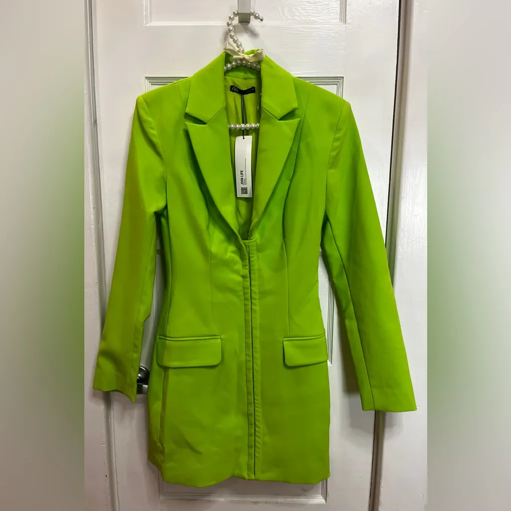 Zara lime green fitted blazer dress Size S - Image 3