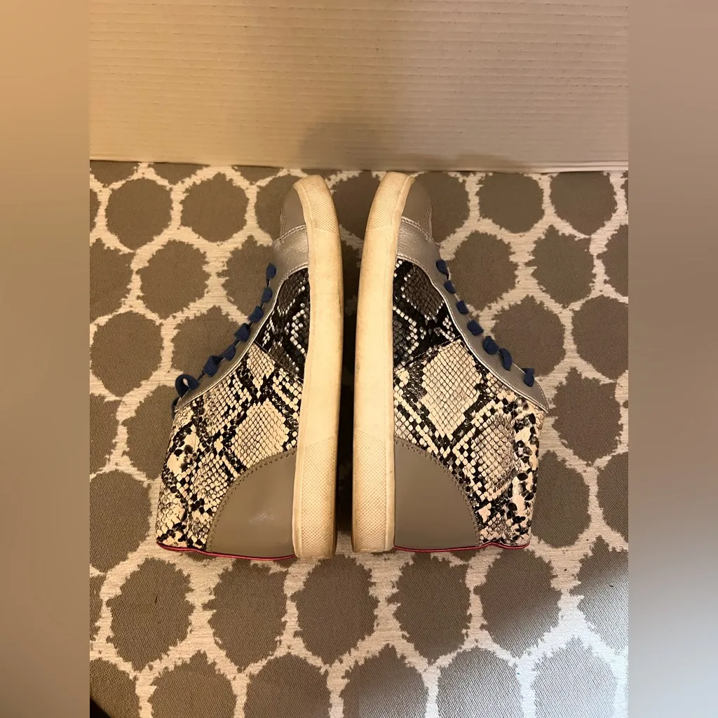 Circus by Sam Edelman Blue and Silver Snake Print Sneakers 6 metallic skin - Image 4