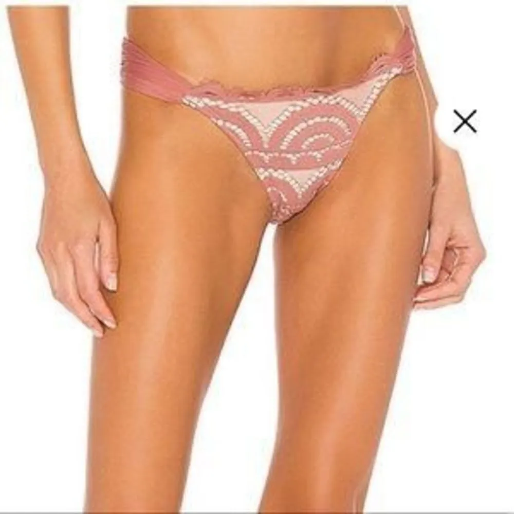 New. Pilyq lace fanned full bikini bottom. Small - Image 3