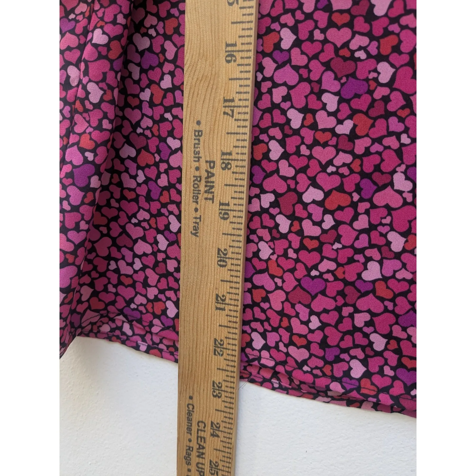 CeCe Women's Top 3/4-Sleeve Ruffle Heart Print Blouse Pink Size Small EUC - Image 7