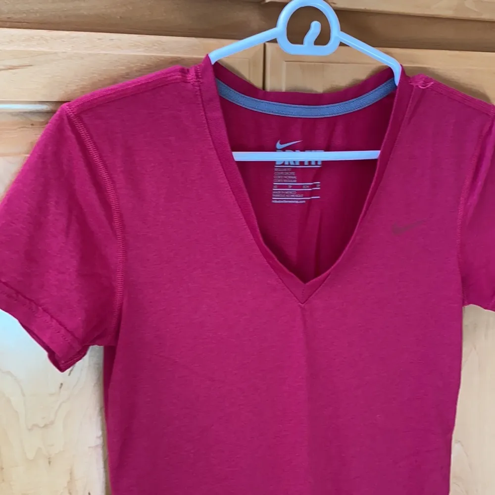 Nike  Dri-Fit Short Sleeve Tee - Image 2