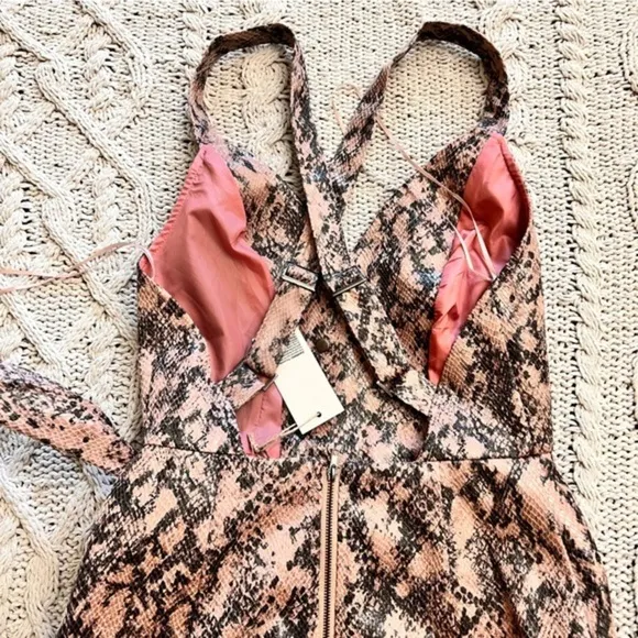 MOON RIVER Faux Snake Skin Open Back Midi Dress Size XS‎ - Image 6