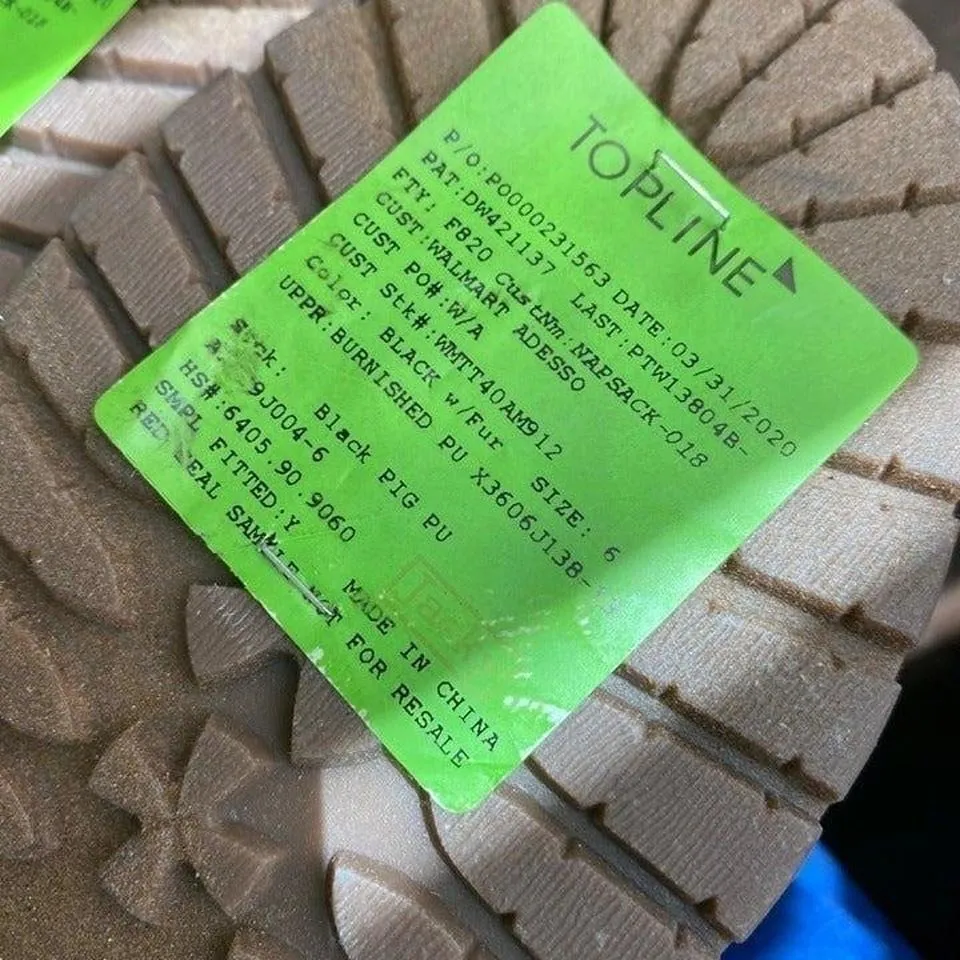 Time & Tru 6 M black lace up boots with faux fur‎ NWT - Image 4