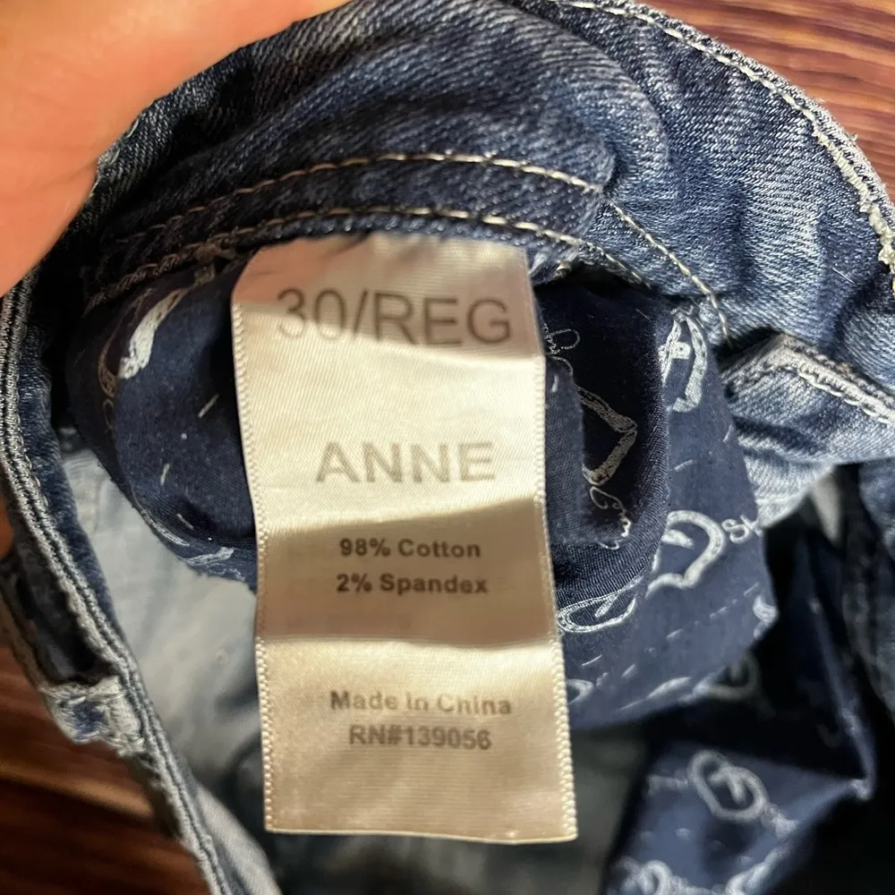 Shyanne  Flare/ Bellbottoms Jeans. Size 30 Regular. - Image 6