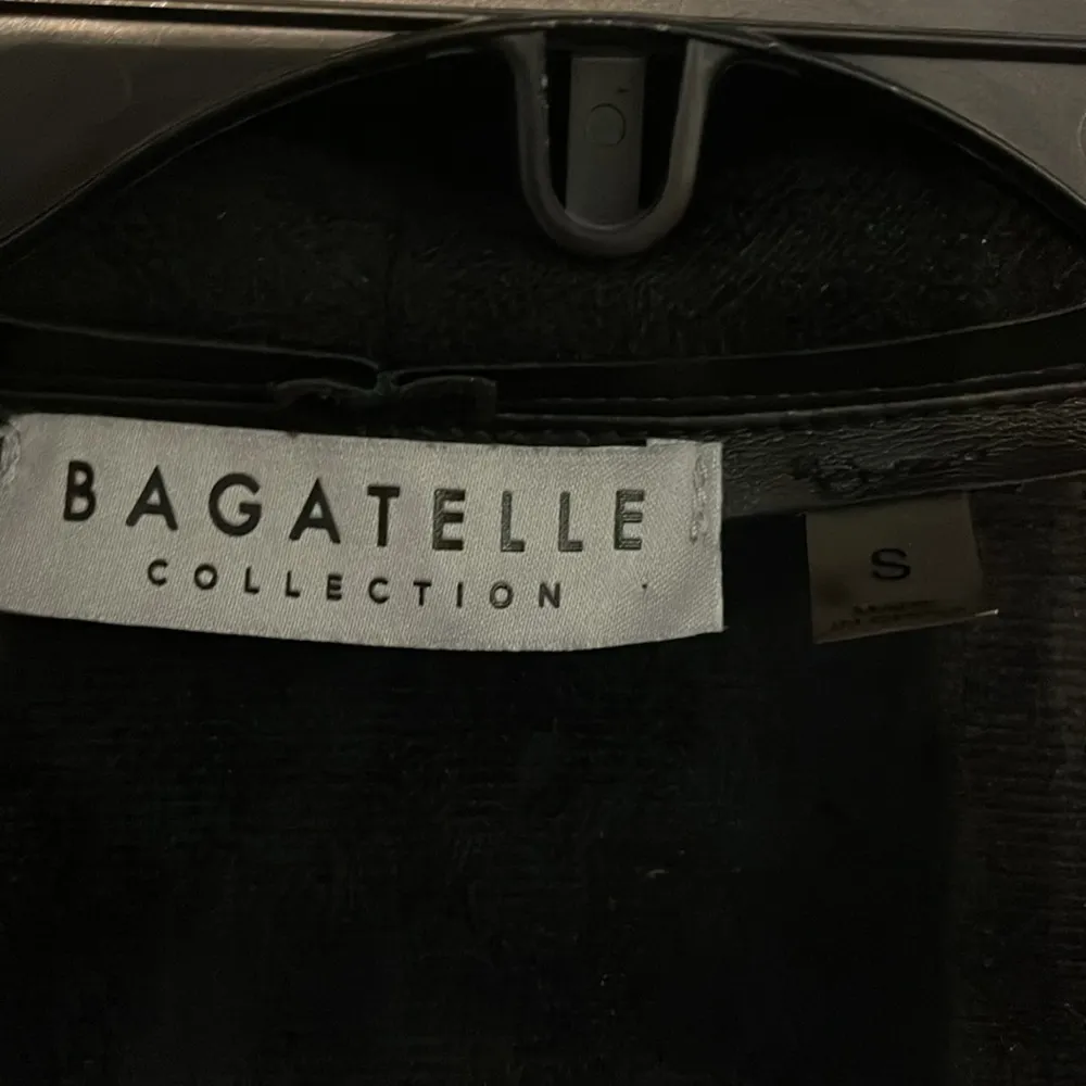 BAGATELLE VEGAN LEATHER DRAPED OPEN FRONT MOTO JACKET SMALL - Image 3