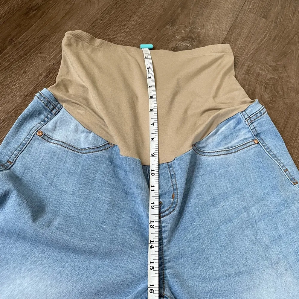 Celebrity Pink Maternity light wash skinny jeans comfort stretch women’s size L - Image 11