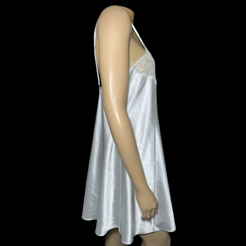 Vintage Victoria’s Secret women’s  Silver Lace Trim Chemise size L - Image 6