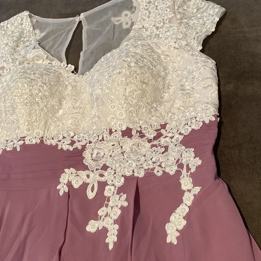 Women’s Ivory Lace Top Chiffon V - Image 11