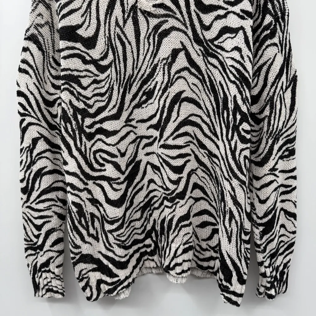 Show Me Your Mumu Hug Me Zebra Print Long Sleeve V Neck‎ Sweater Sz M - Image 4