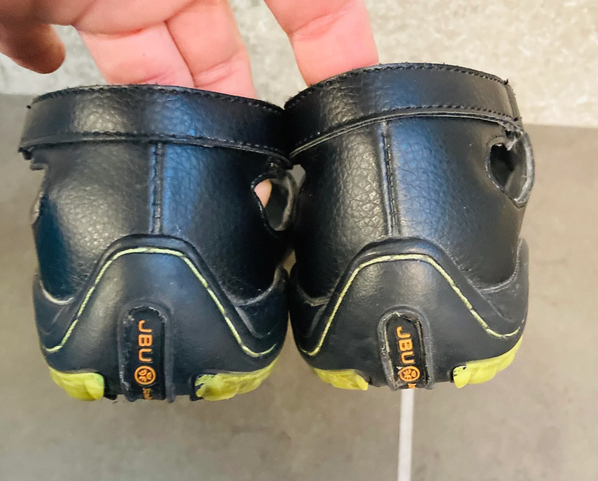 comfy flats in excellent condition. Sz 7.5 - Image 5