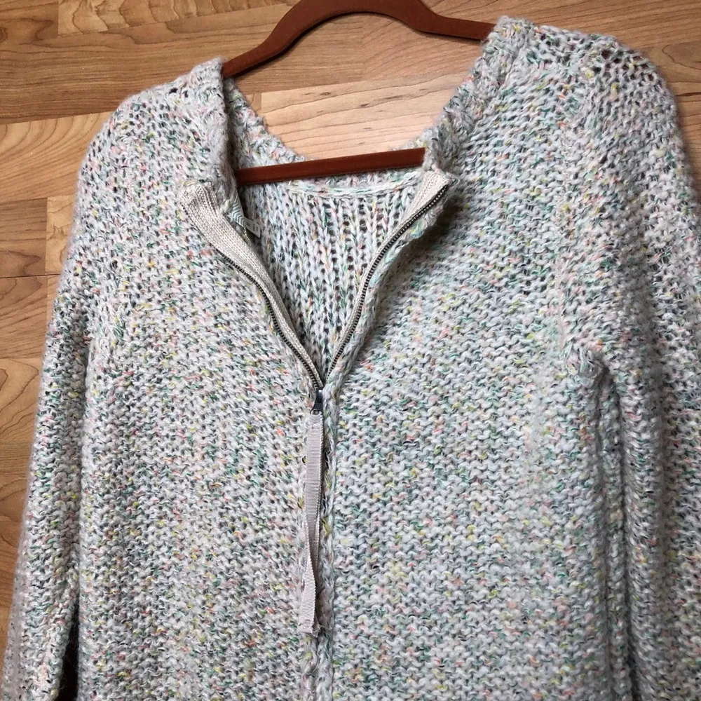 Ruby Moon Back Zip Crewneck Long Sleeve Sweater - Image 8