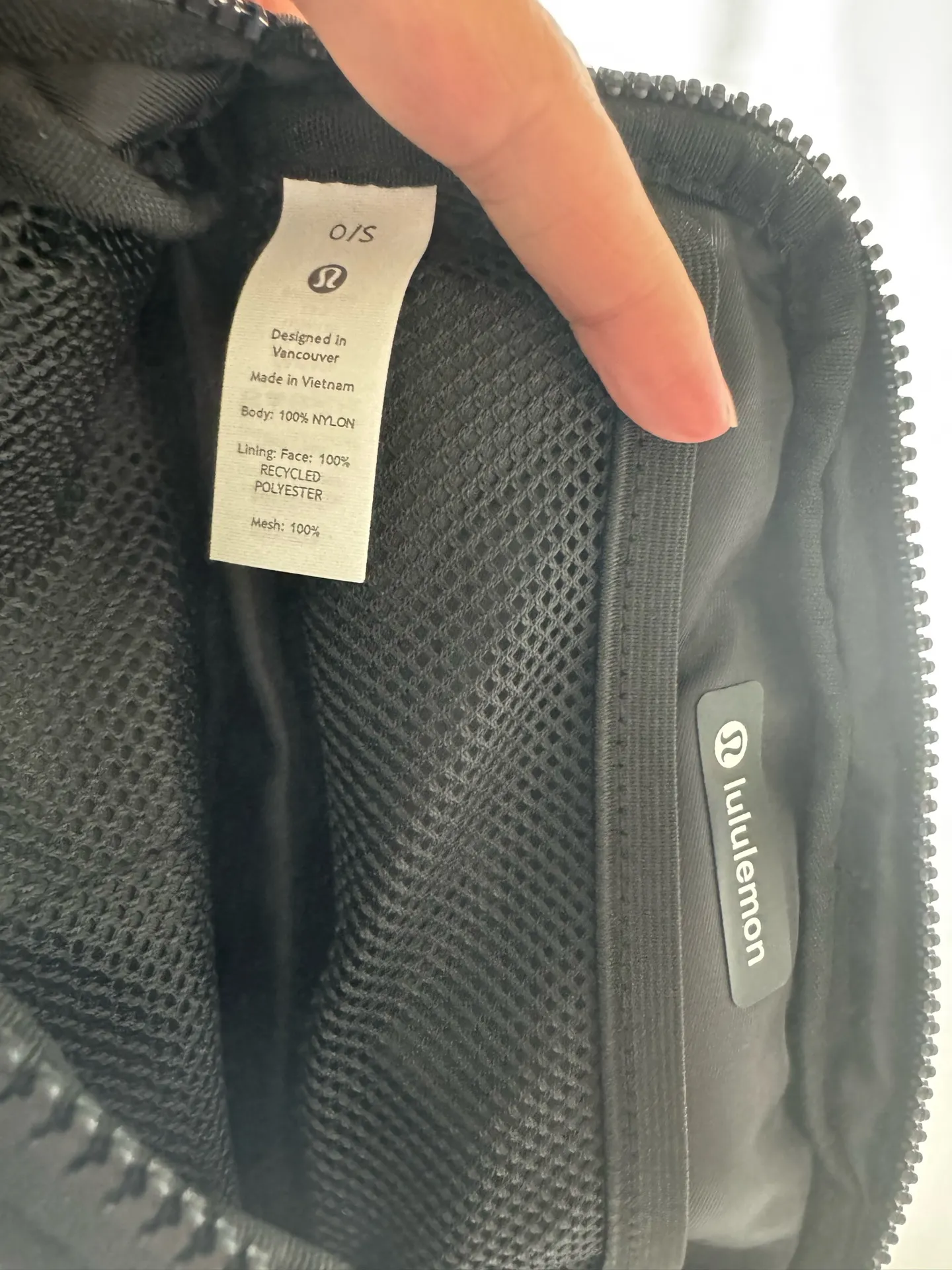 Lululemon Belt Bag Everywhere - Image 5