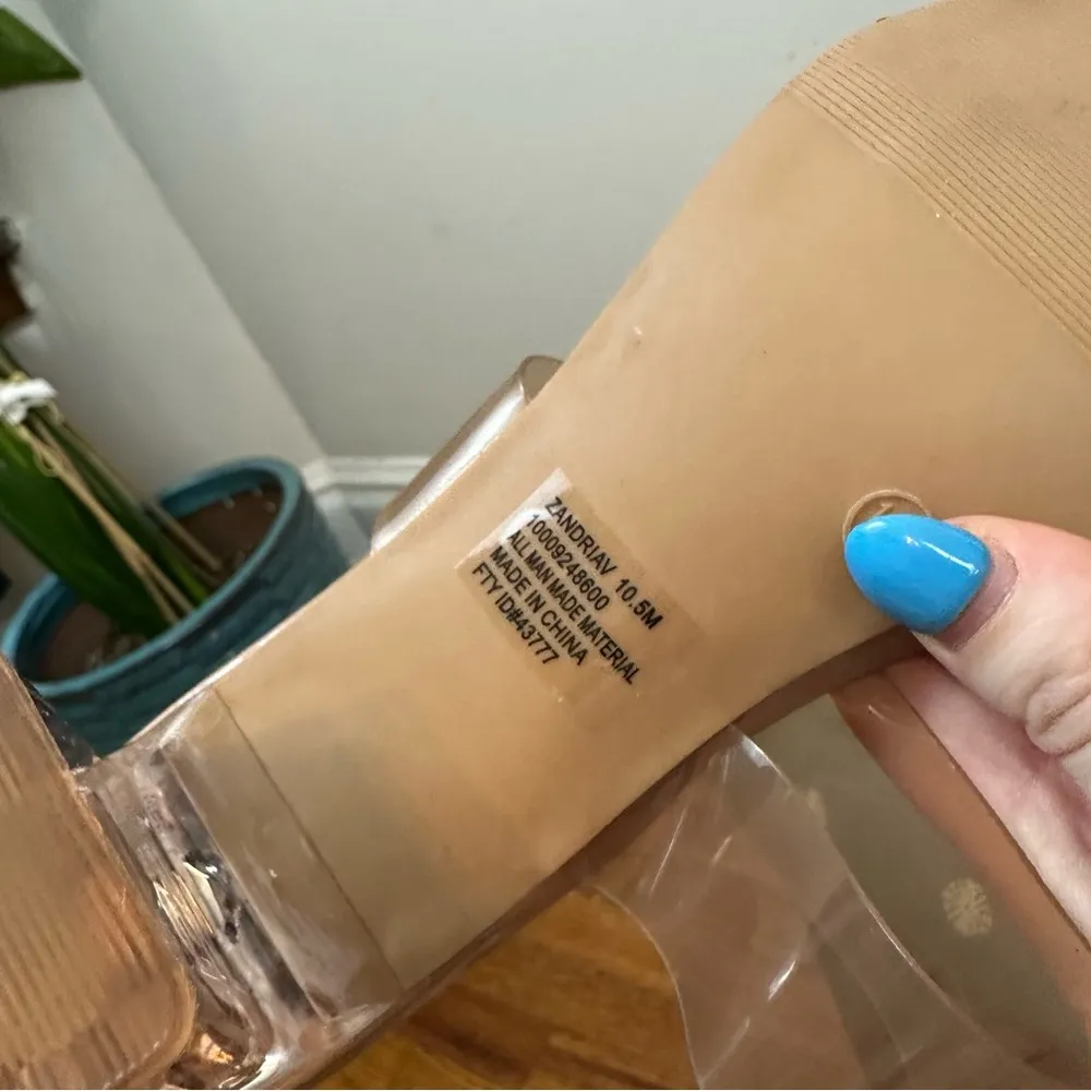 Wild Pair | Clear Heel Two Strap Sandal Heels Size 10.5 Women's - Image 4