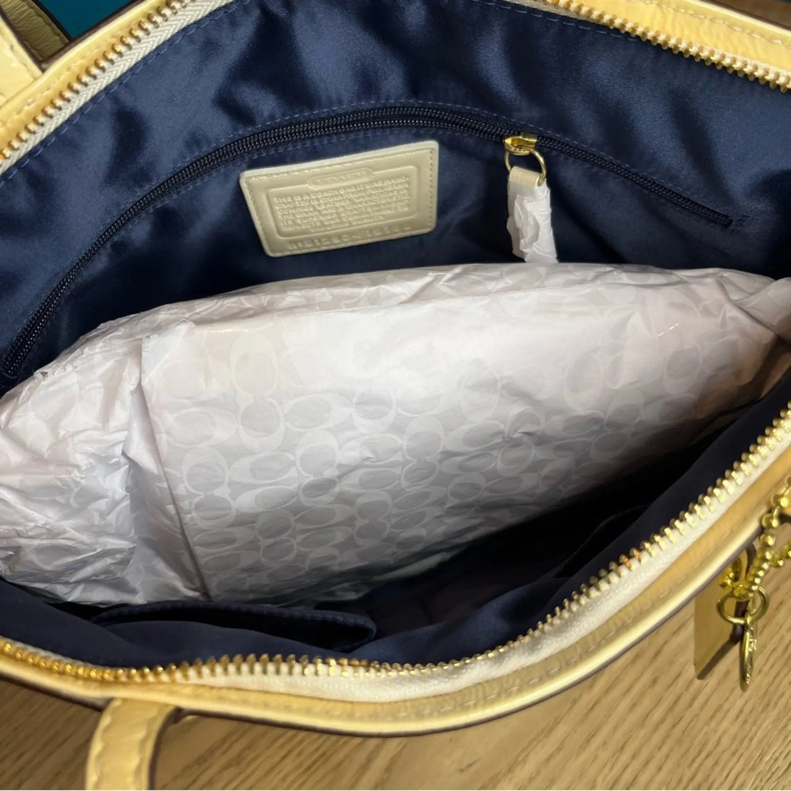 NWT Coach Signature Patent Leather Stitched Stripe Small Tote Butter Cream - Image 10