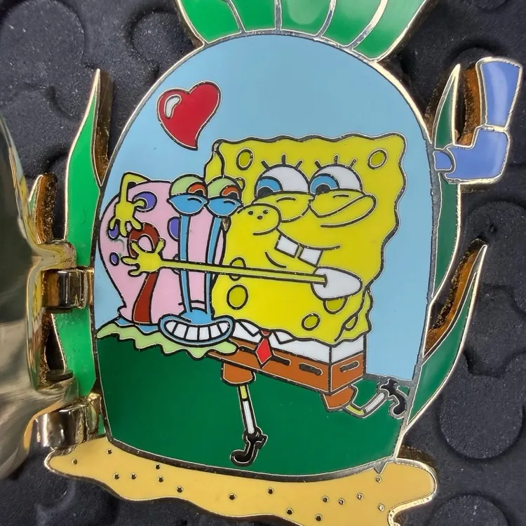 Universal studios Nickelodeon SpongeBob SquarePants & Gary flip open 2008 pin Orange - Image 3