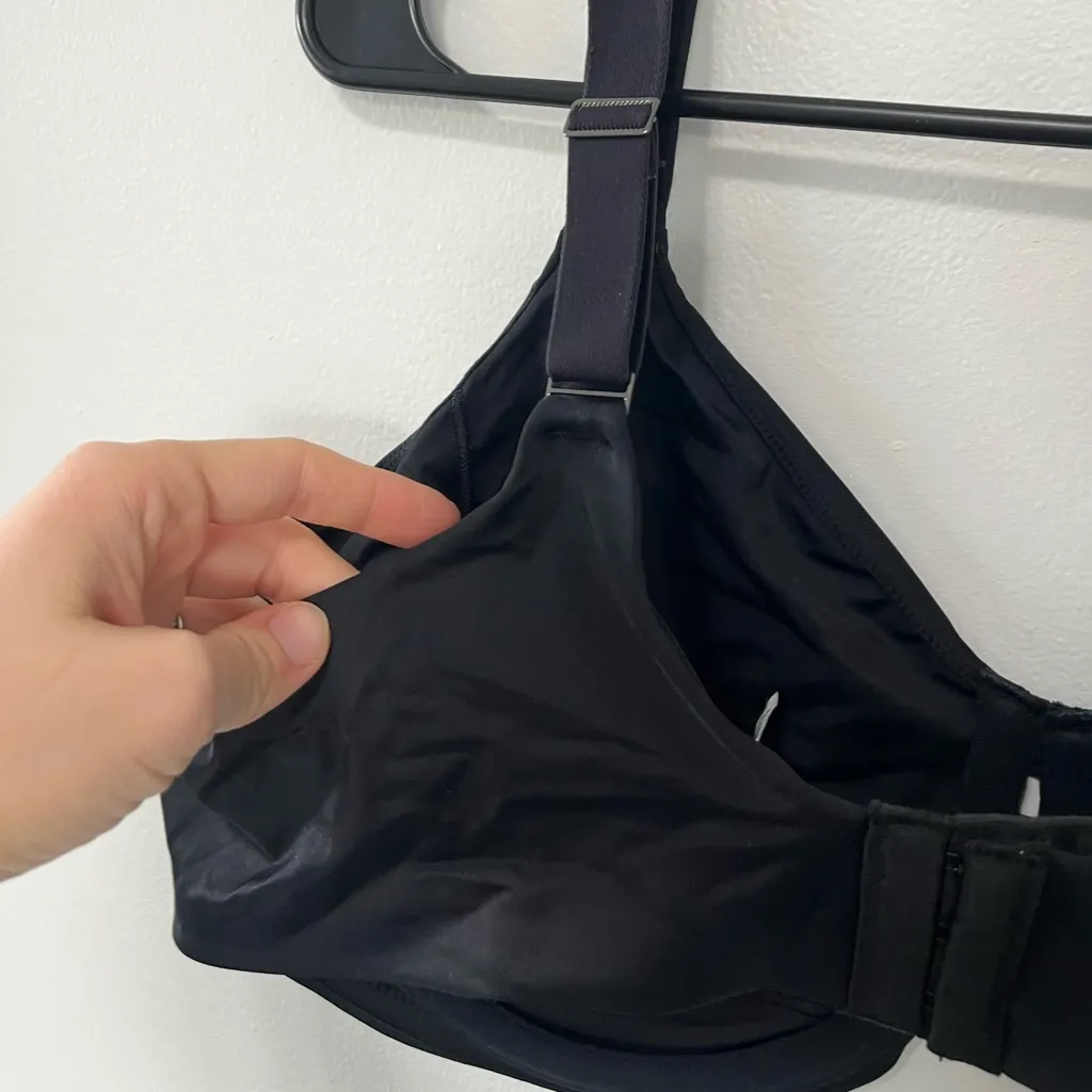 Spanx Low Profile Minimizer Shaping Bra- Size 42D - Image 5