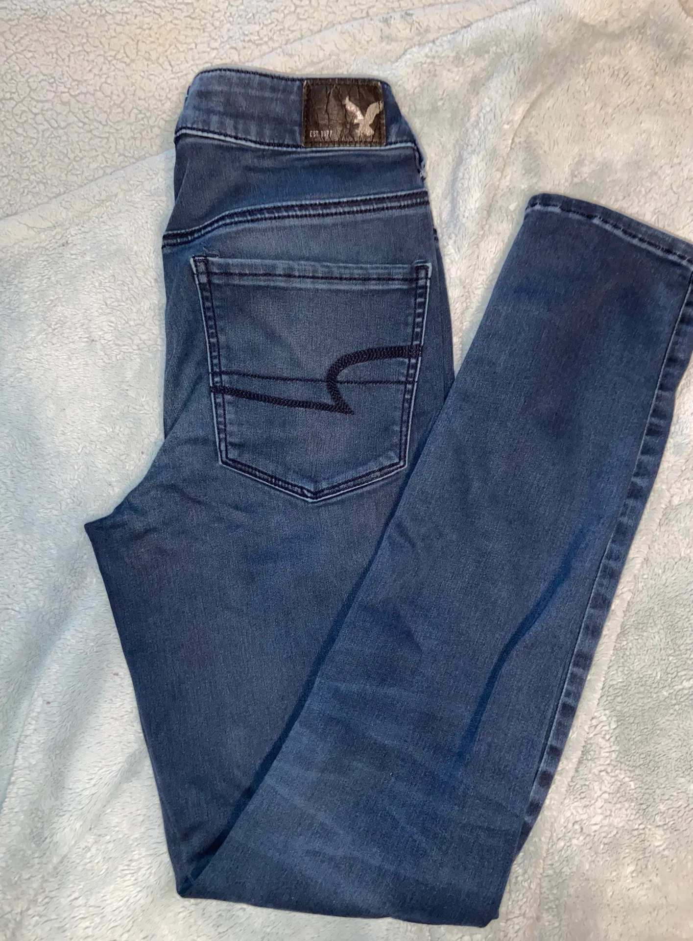 American Eagle Outfitters Jeans size 4 - Image 2