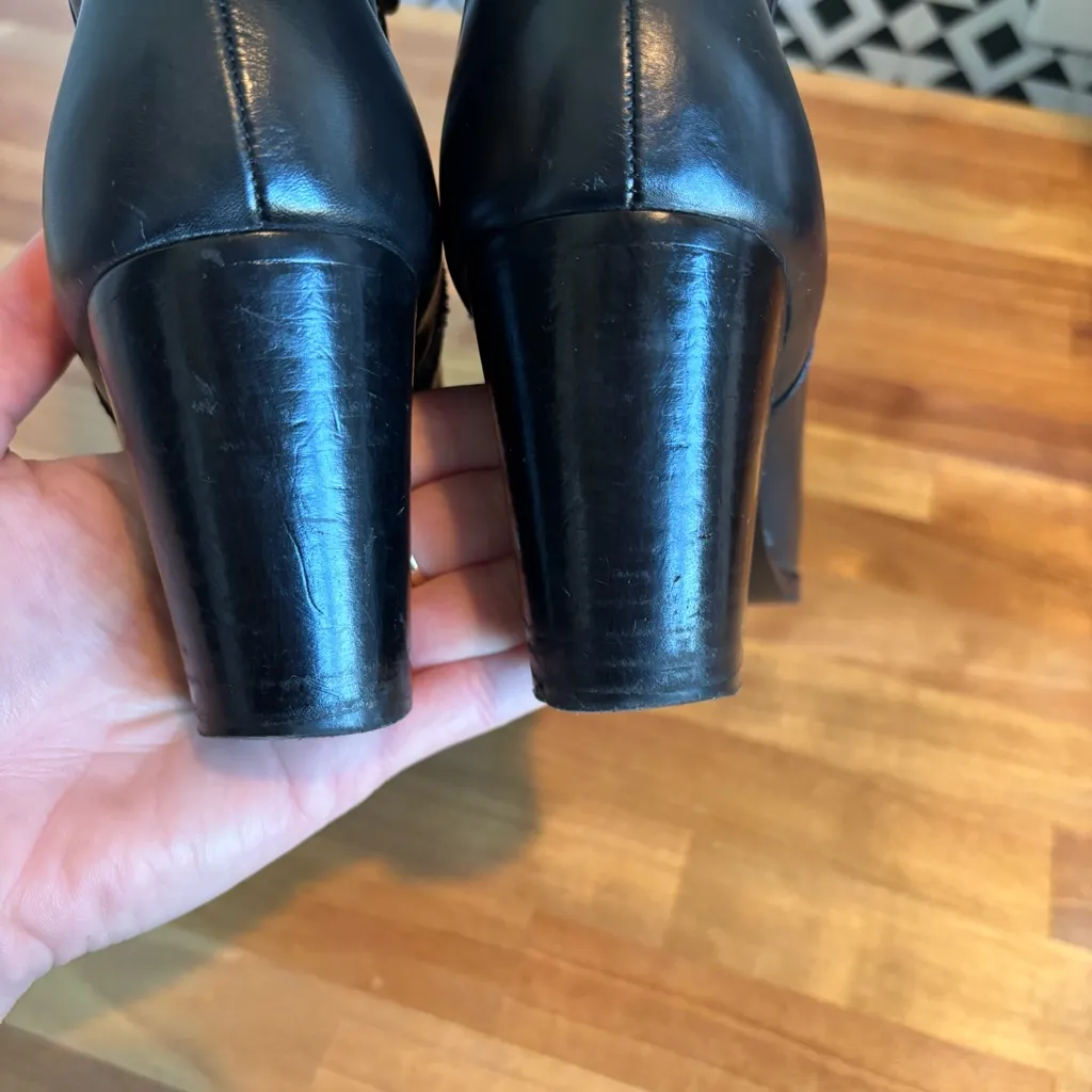 & Other Stories Black Leather Rounded Toe Ankle Boot Gold Zipper Women's Size 9 - Image 14