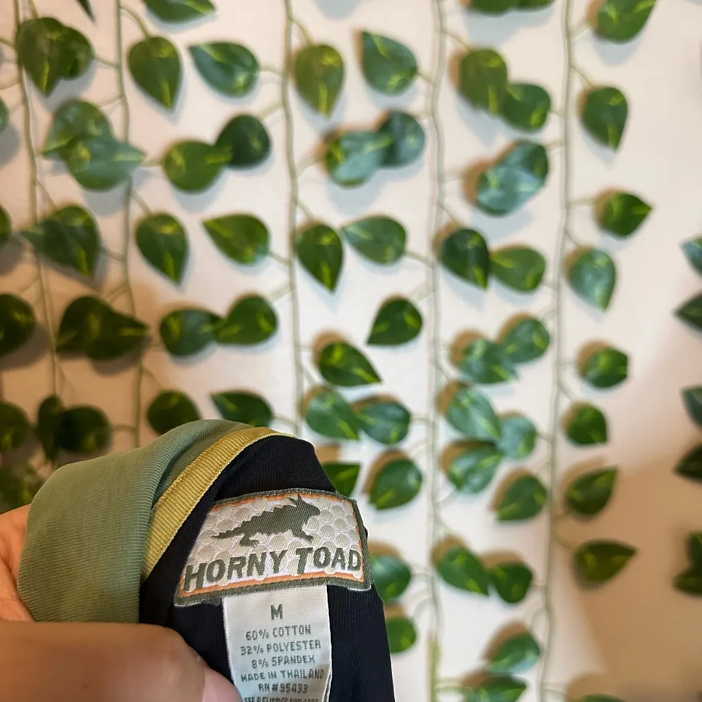 Vintage women’s Horny Toad sweatshirt medium - Image 6