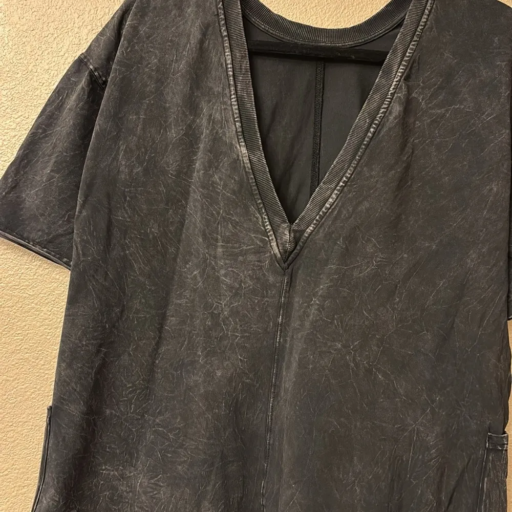 NEW! $60 FREE PEOPLE Movement XS HOT SHOT TEE ROMPER Shorts ONESIE Washed Black - Image 11