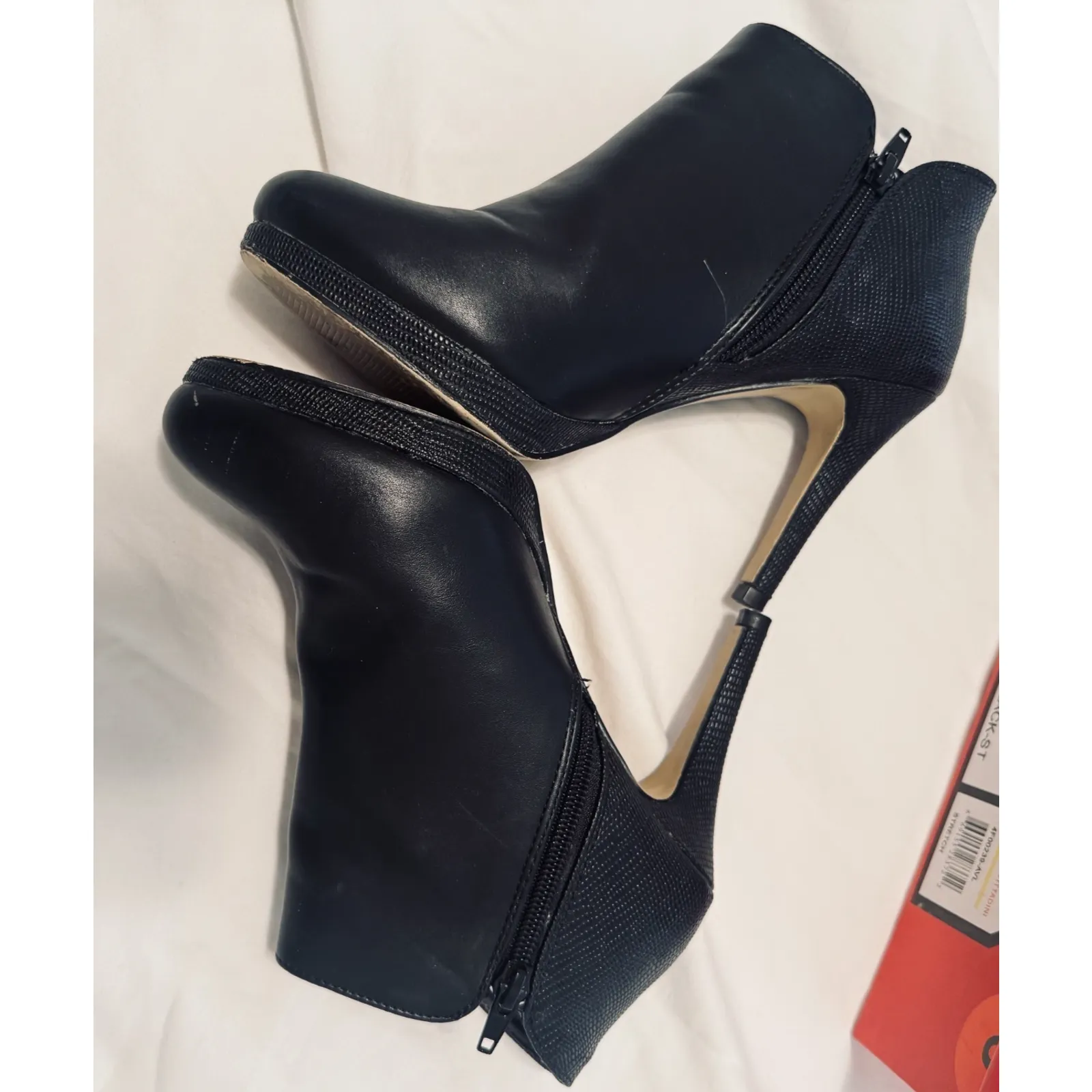 Apri By Italian Shoemakers Boots Womens 6 Black Faux Leather Ankle Booties heels - Image 3