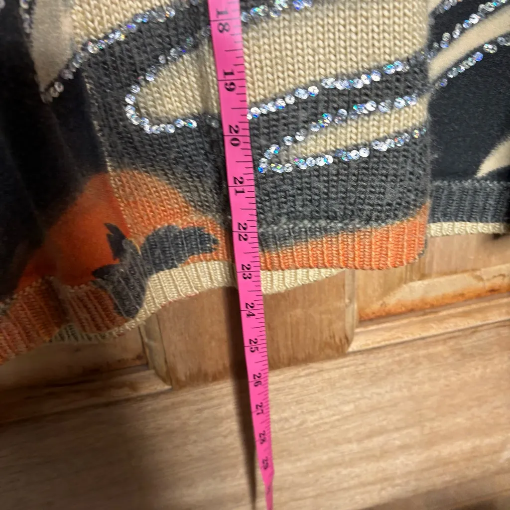 Vertigo Paris women’s Animal Print Sweater with floral Accents size XL - Image 8