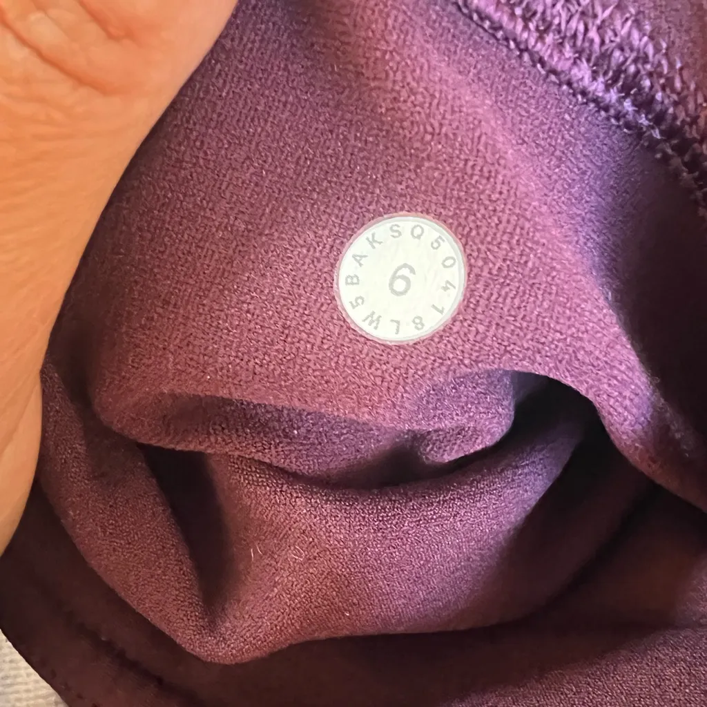 Lululemon Athletica Women Dark Purple  leggings Size 6 - Image 6