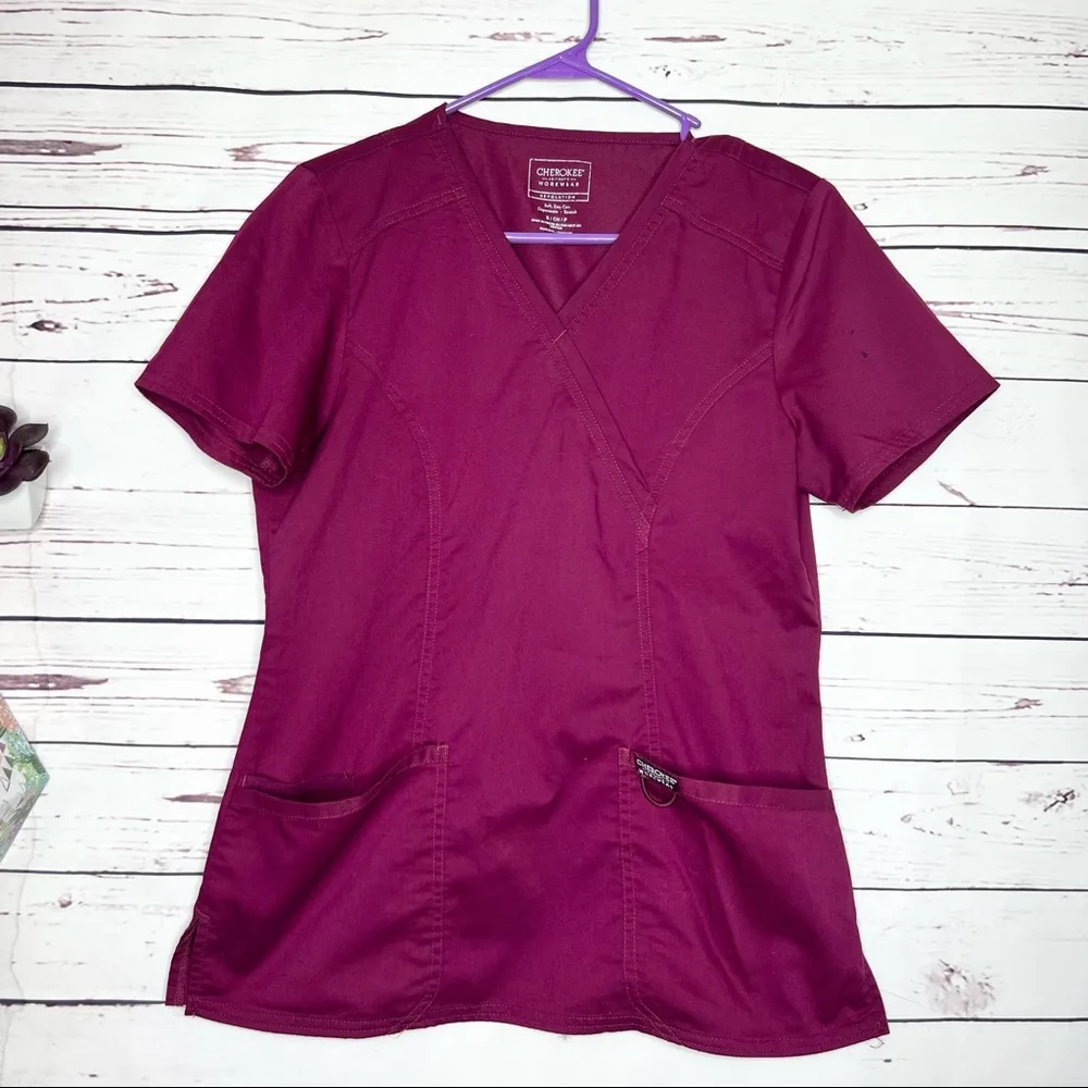 Cherokee Workwear Mock Wrap Medical Scrubs Top Burgundy Wine Size Small - Image 4