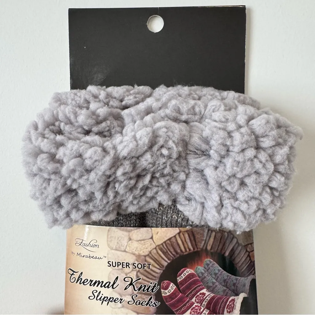 NWT Fashion by Mirabeau Thermal Knit Slipper Socks Snowflakes Grey Gray - Image 5