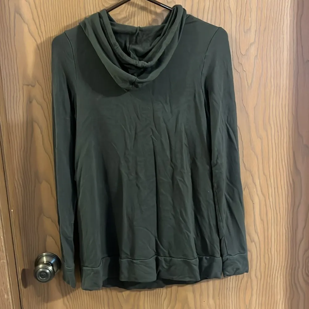 Latched Mama Cloud Nursing Hoodie Olive‎ XS Green - Image 7