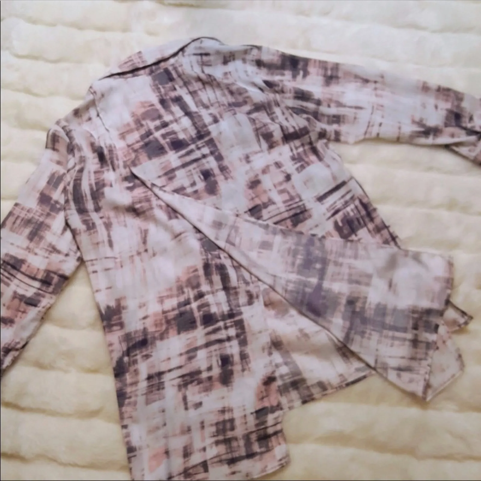 Vera Wang Split Back Blouse - Image 4