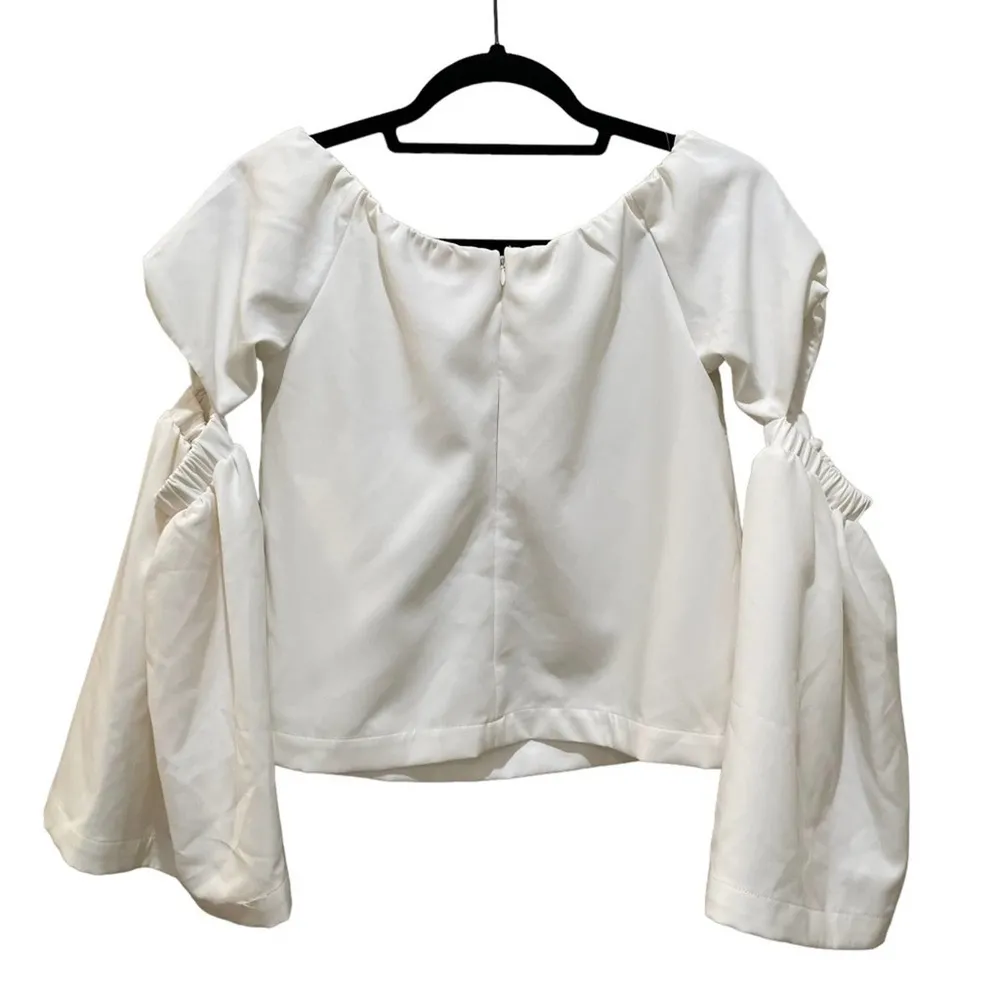 Renamed Long Bell Sleeve Arm Cutout Blouse White Size Small - Image 4