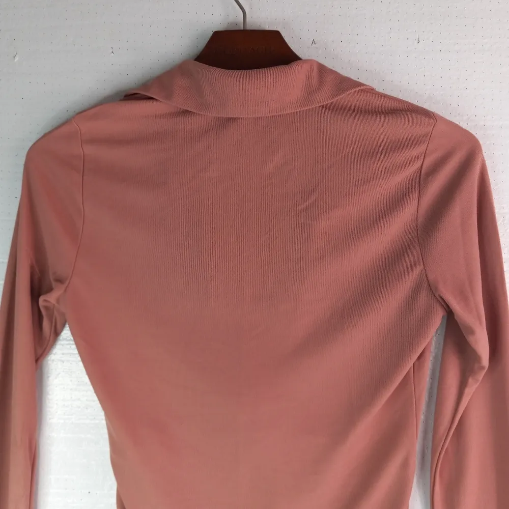 Donna Karan XS Elegant Collared Twisted Front Long Sleeved Bodysuit in Blush - Image 3