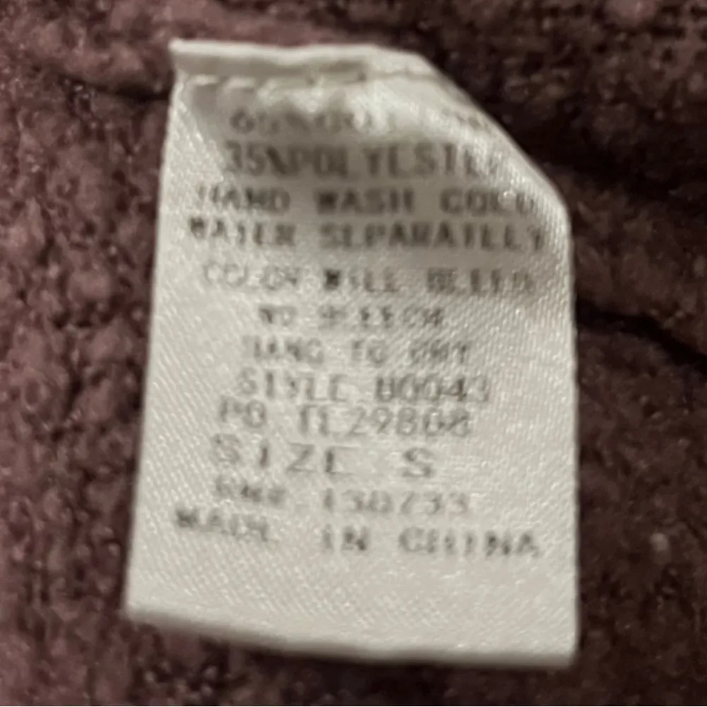 Umgee Cowl Neck Asymmetrical Hem Sweater Small - Image 4