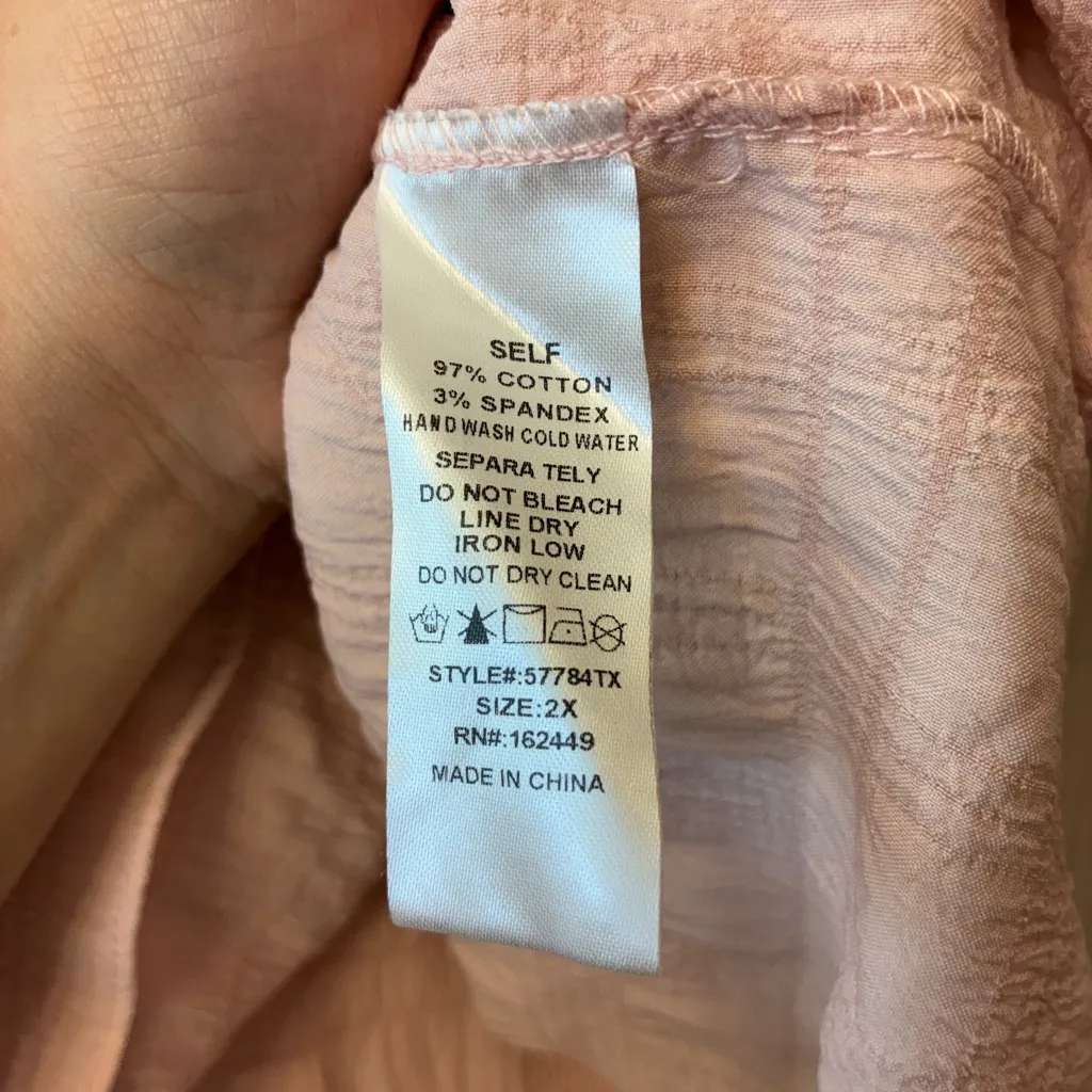 Milk & Honey Blush Pink Textured Blouse w/ Eyelet & Ruffled Puff Sleeves (2X) - Image 7