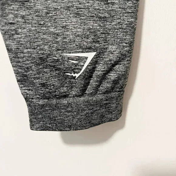 Gymshark  Seamless Crop Leggings in Grey‎ size XS - Image 3