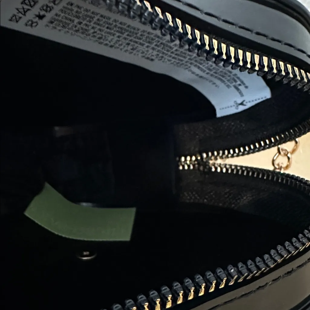 Black Quilted Heart Crossbody Mini Bag with Gold Chain - Image 5