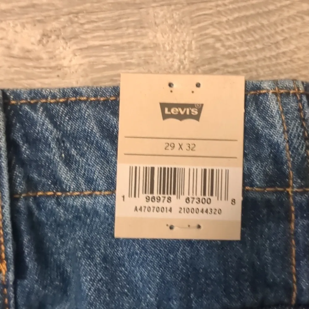Levi's '94 cargo baggy jeans size 29x32 - Image 7