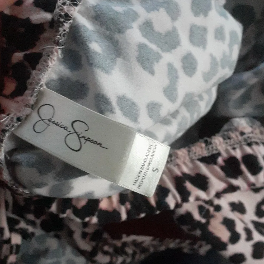 Jessica Simpson Leopard Print Cami & Shorts Pajama Set SIZE S - Image 5