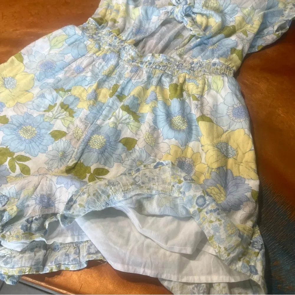 NWT American Eagle Outfitters Floral Shorts romper medium blue yellow - Image 4