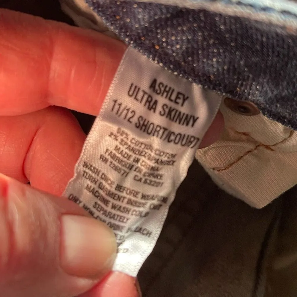 Aeropostale size 11/12 Ashley ultra skinny short court. Jeans - Image 4