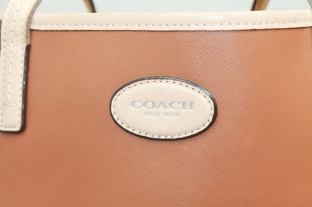 Coach Tote Handbag - Image 5