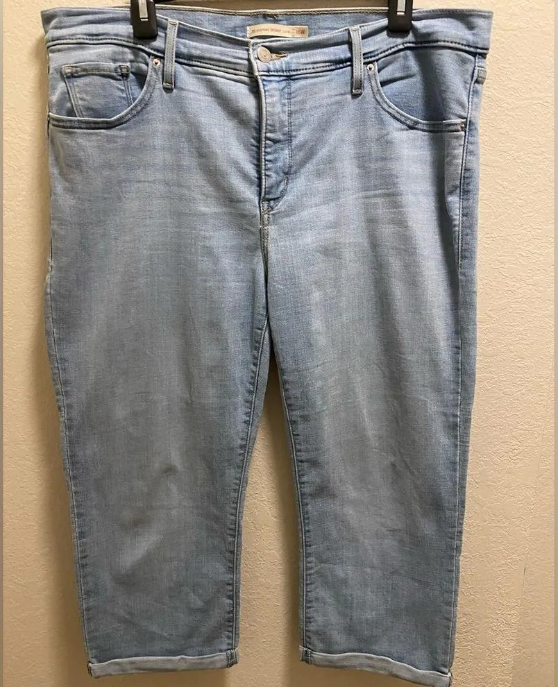 Levi's 311 Shaping Skinny Capri Mid Rise Cuffed Jeans Light Wash Size 16W - Image 5